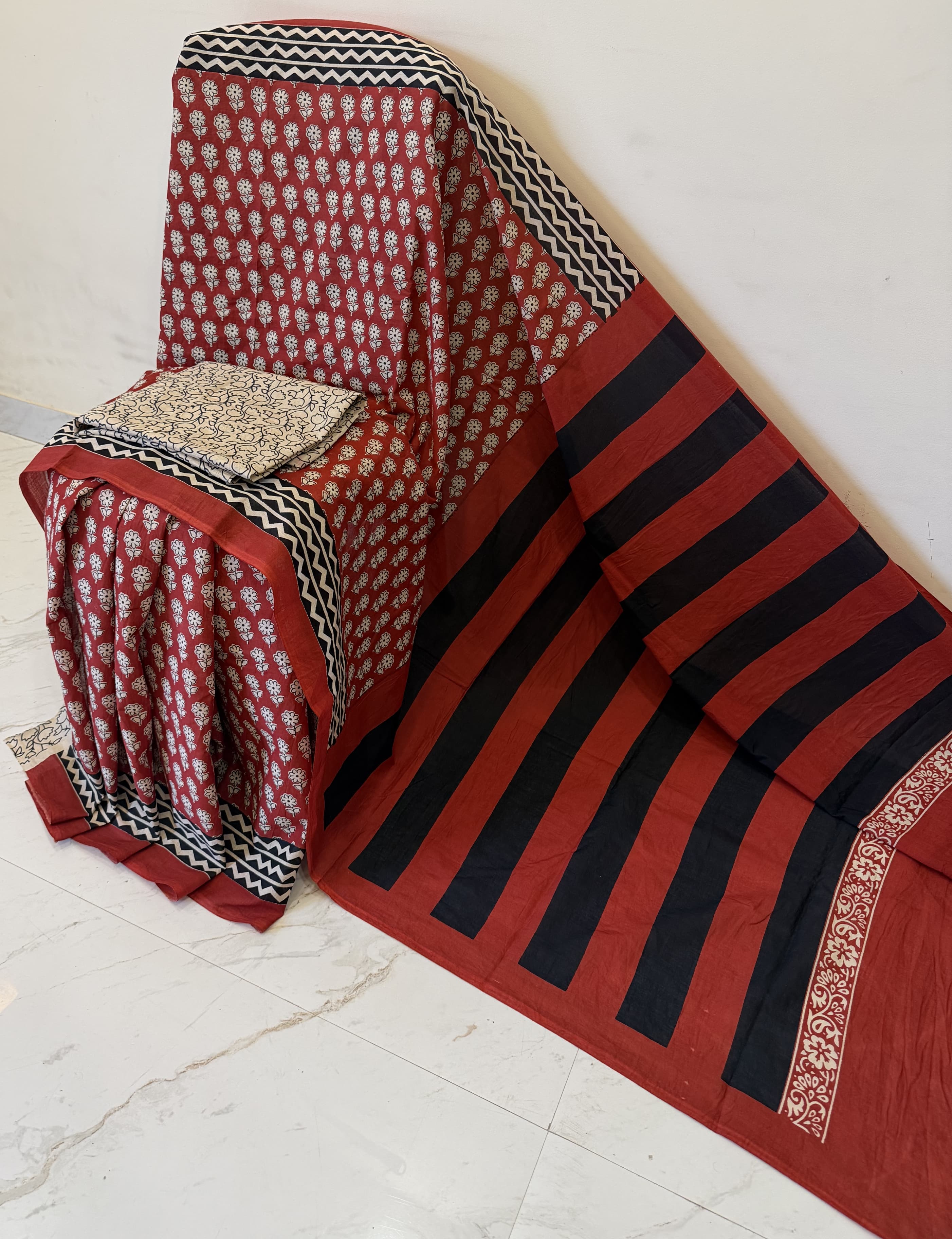 Cotton mulmul handblock printed saree wholesale in maroon Ajrakh design